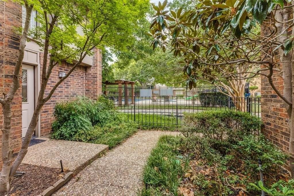 12202 Montego Plz - Photo 3 of 27