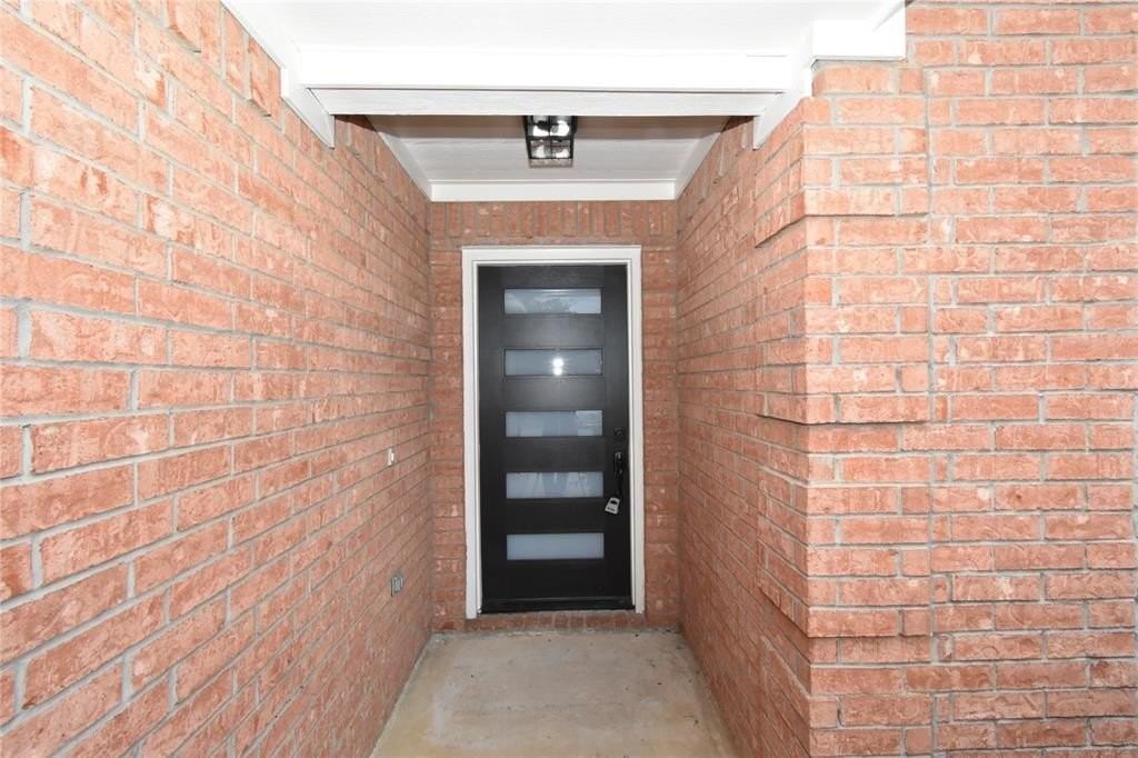 311 Stell Ave - Photo 3 of 29