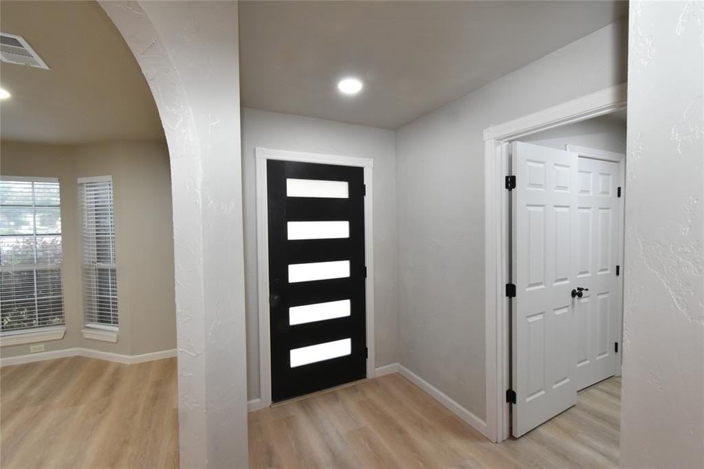 311 Stell Ave - Photo 6 of 29