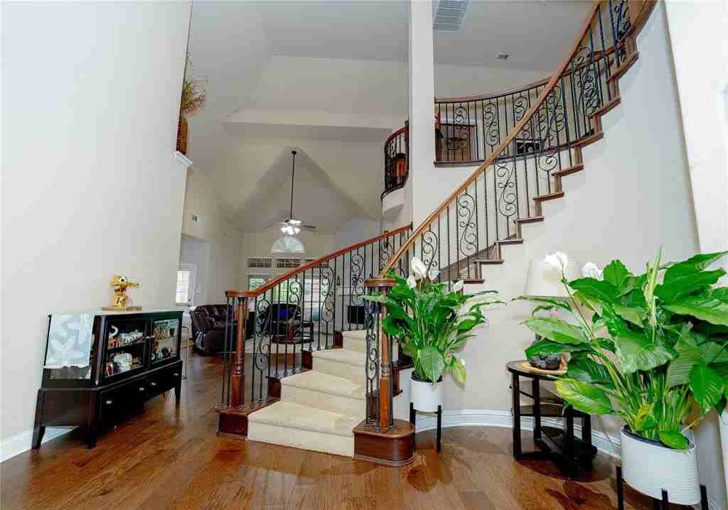 12339 Shumard Ln - Photo 5 of 35