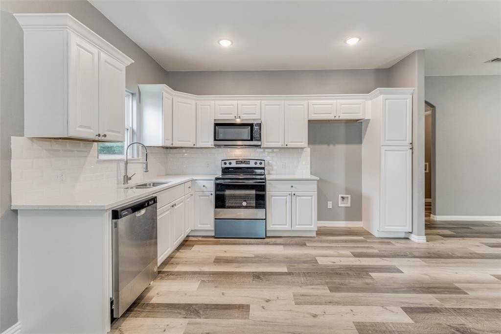 2017 S Montgomery St - Photo 5 of 18