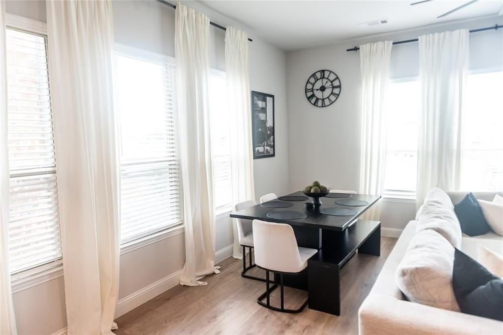 2216 Palomino St - Photo 3 of 20