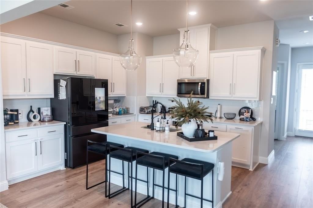 2216 Palomino St - Photo 4 of 20