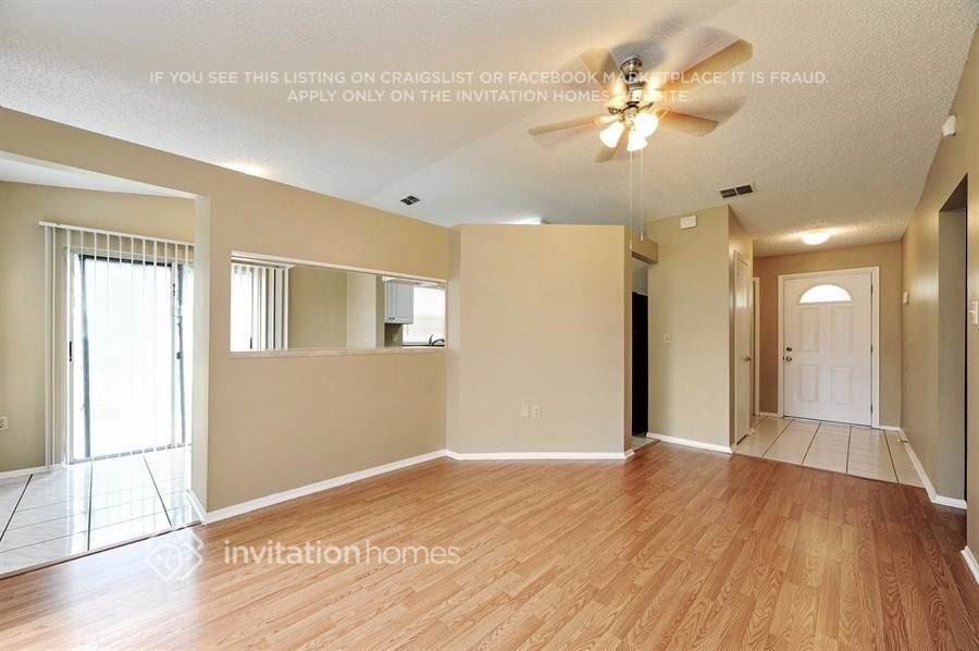 1325 Periwinkle Ct - Photo 2 of 21