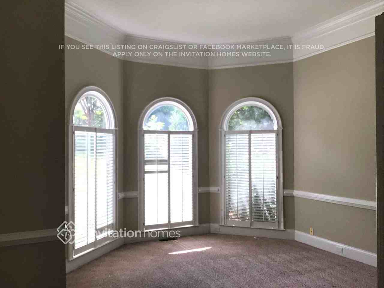 841 Cramac Dr - Photo 3 of 13