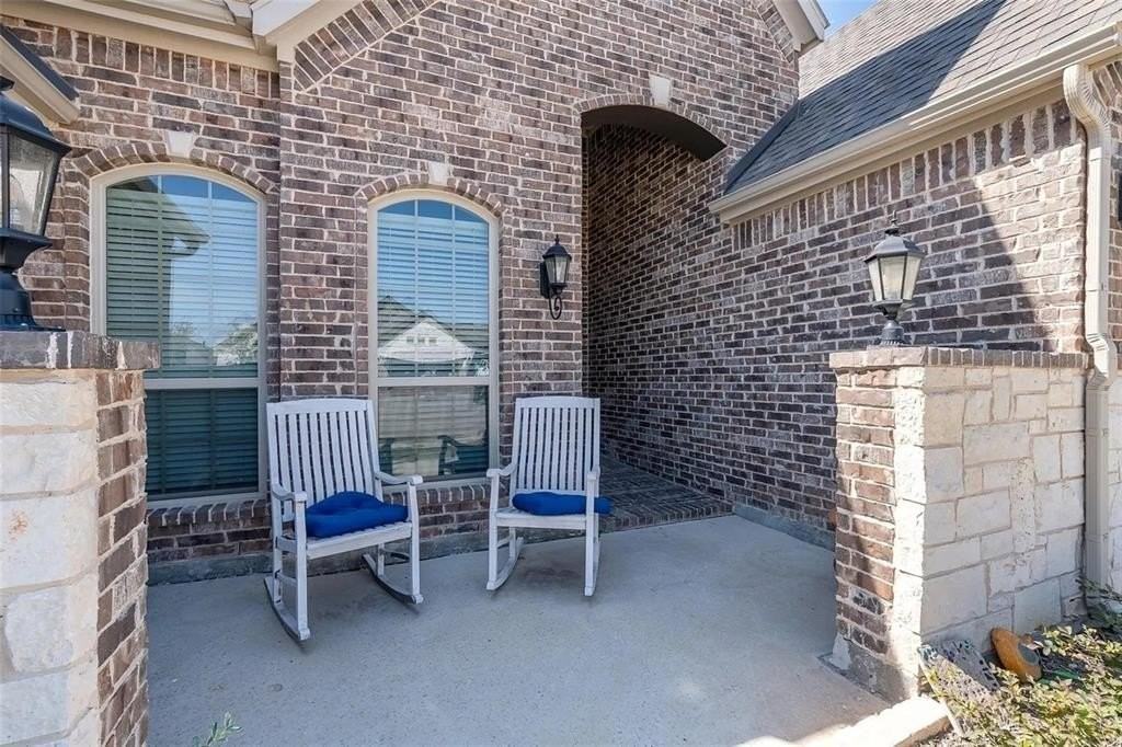 543 Logans Lndg - Photo 5 of 30