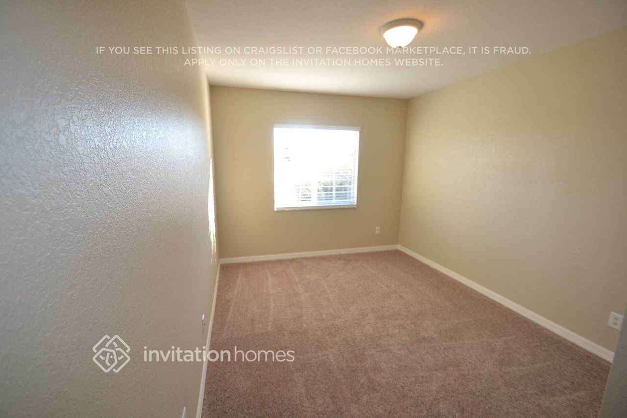 309 Beacon Harbour Loop - Photo 6 of 9