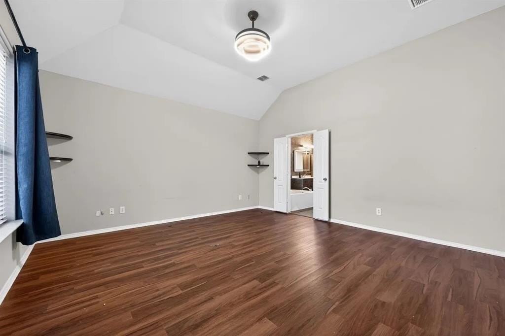 205 Lake Village Dr - Photo 3 of 21