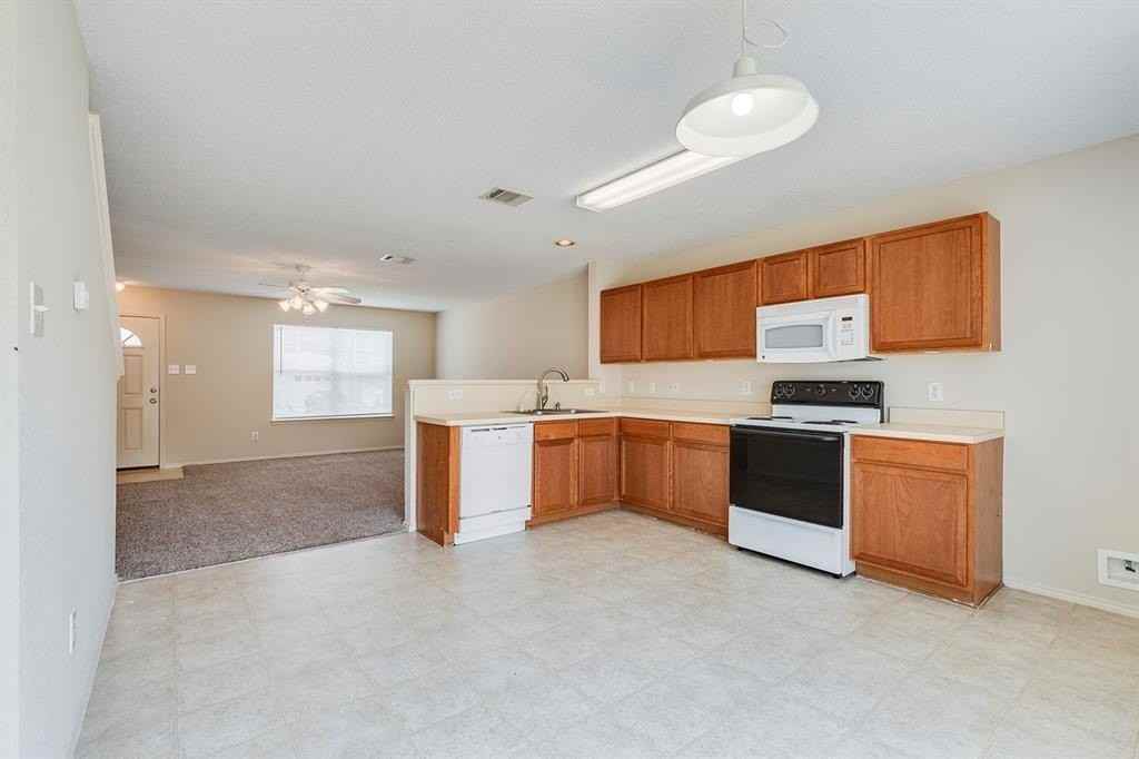 2920 Pima Ln - Photo 5 of 14