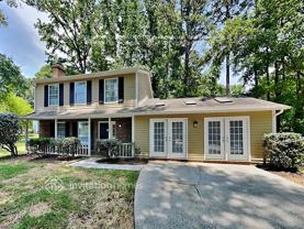 7025 Markway Dr - Photo 1 of 1