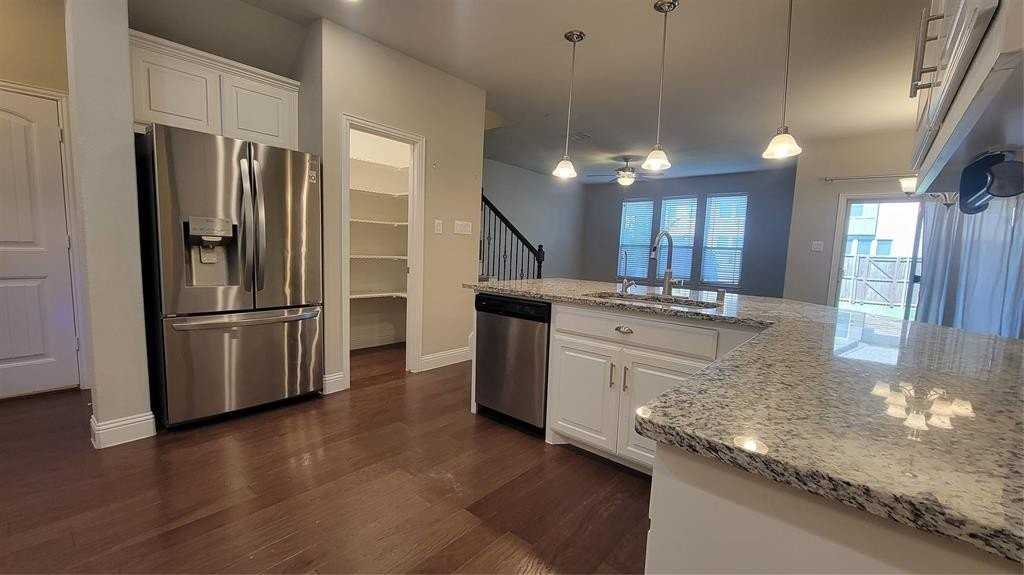 709 Lowveld Dr - Photo 5 of 25