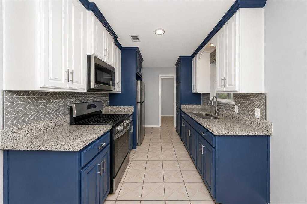 4709 Fair Park Blvd - Photo 6 of 28