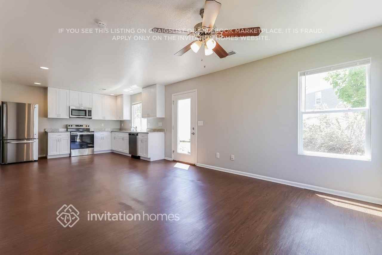 18606 E 45th Pl - Photo 6 of 18