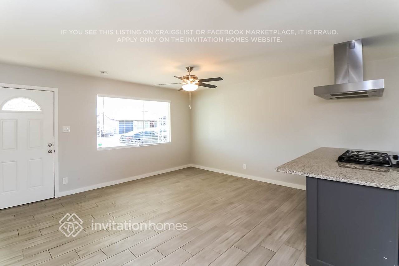 2332 W Orchid Ln - Photo 6 of 16