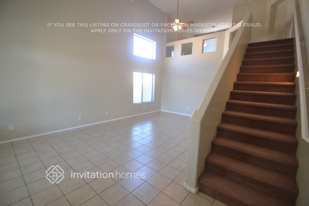 6334 W Magnolia St - Photo 2 of 8