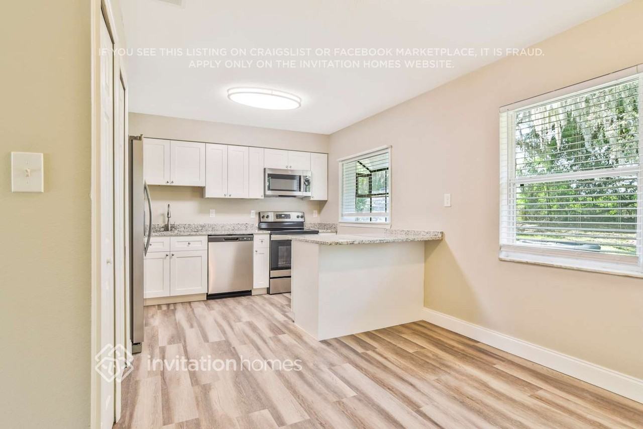 316 E Rose Ln - Photo 6 of 19