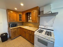 featured image of 914 Pierce Ave #B