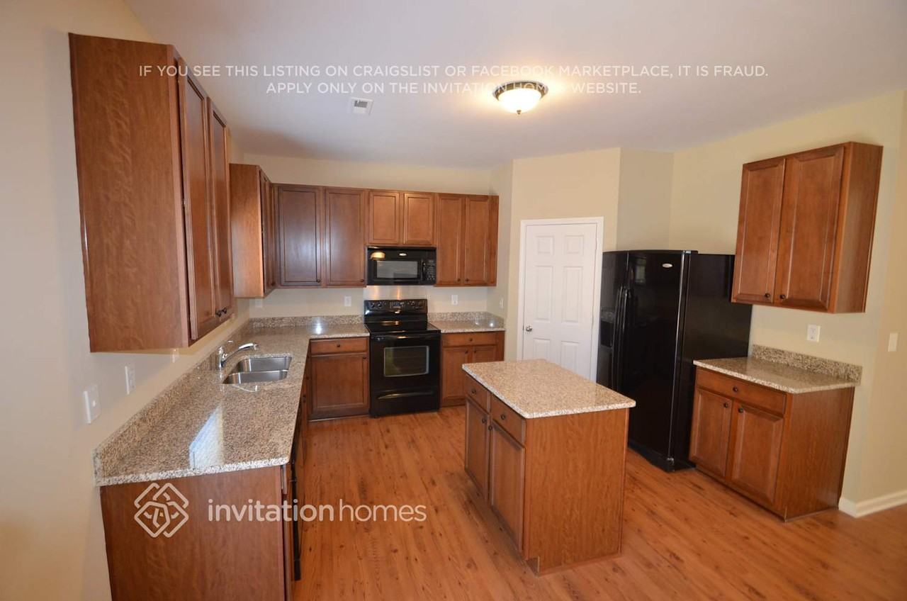 7112 Bear Grass Ln - Photo 3 of 8