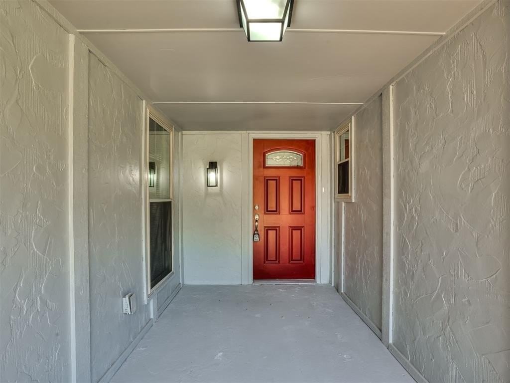 1305 Apollo Rd - Photo 3 of 30