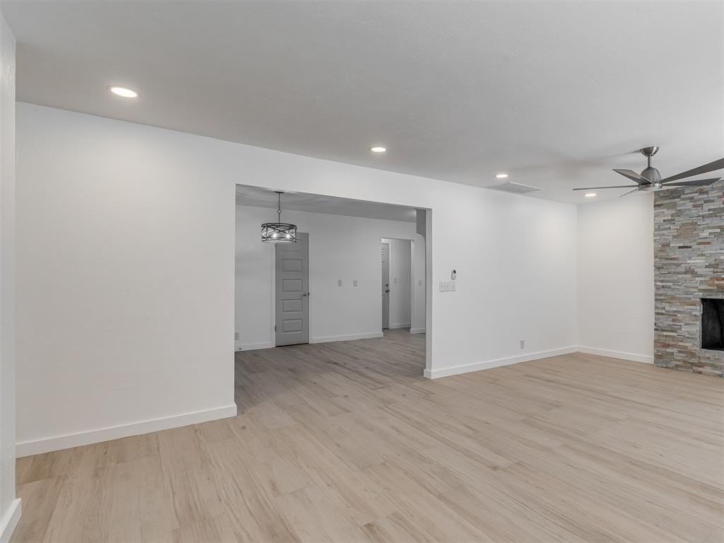1305 Apollo Rd - Photo 6 of 30