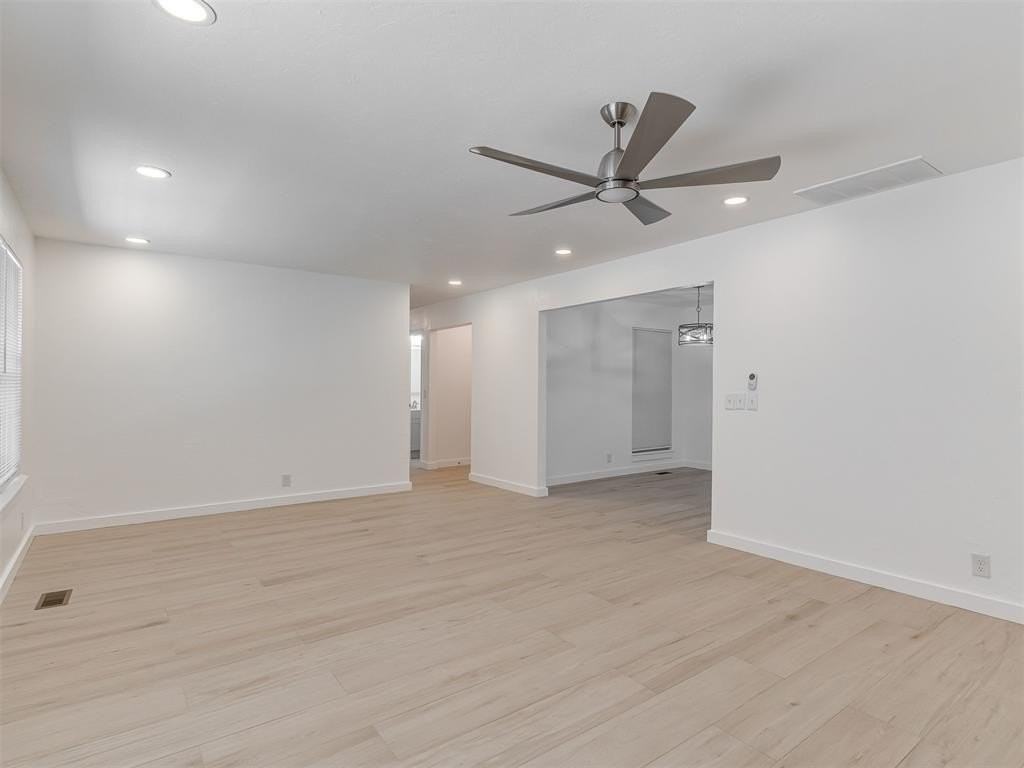 1305 Apollo Rd - Photo 7 of 30