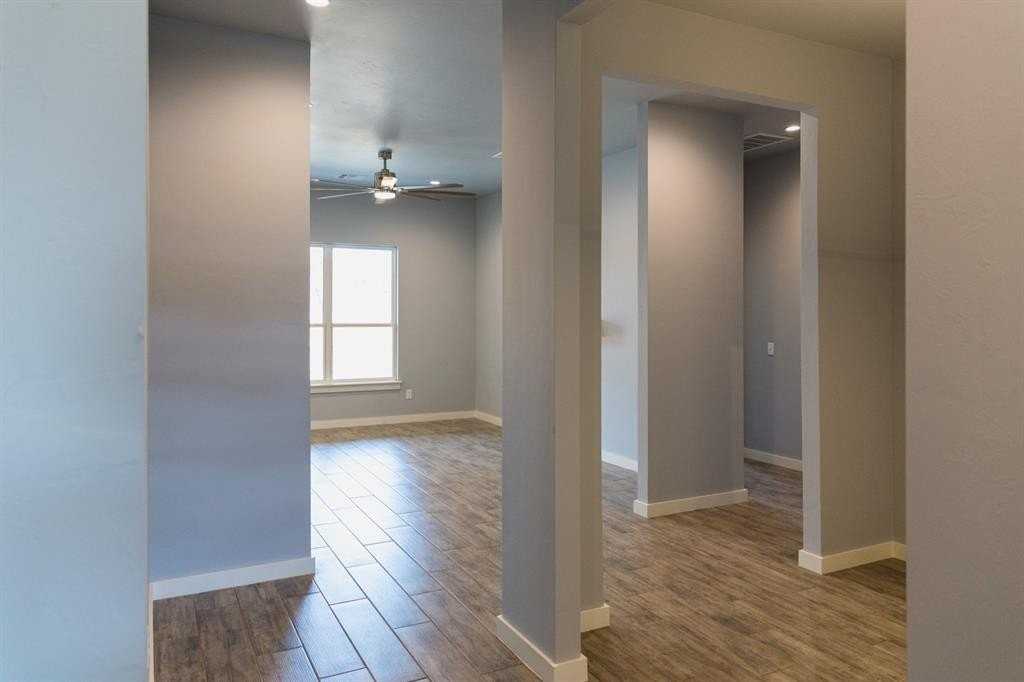 512 Remington Ave - Photo 6 of 29