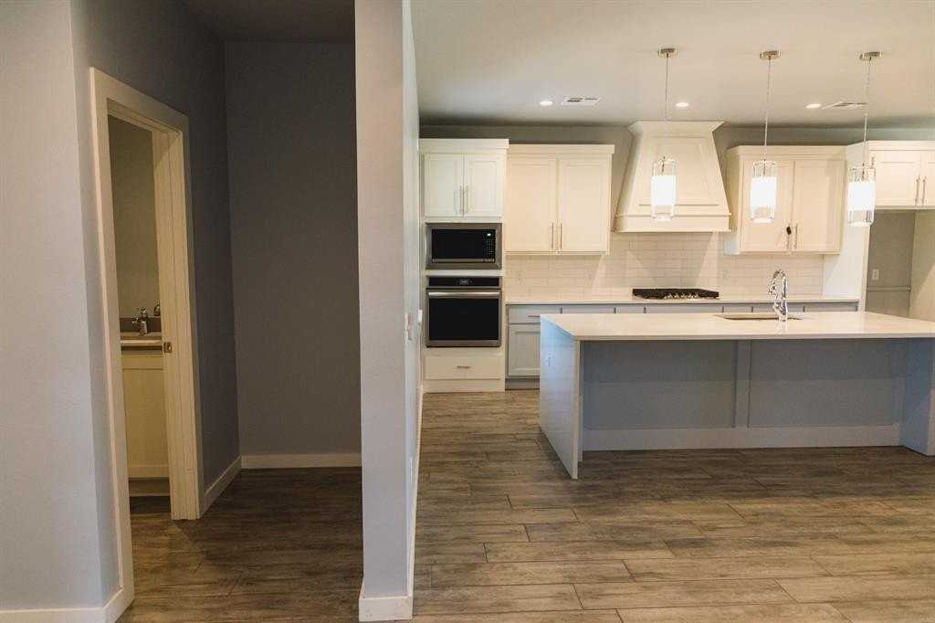 1796 Salma Rd - Photo 4 of 30