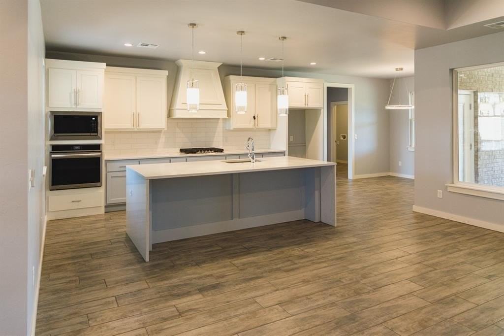 1796 Salma Rd - Photo 5 of 30