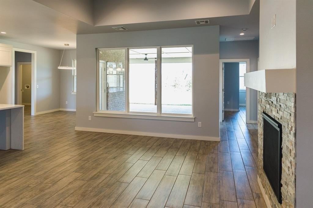 1796 Salma Rd - Photo 6 of 30