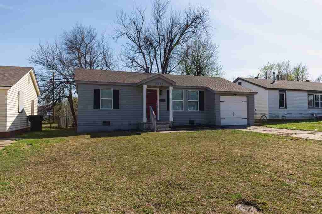 2412 Se 47th St - Photo 2 of 30