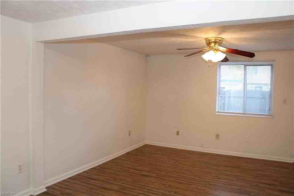 44 Lucinda Ct - Photo 6 of 41
