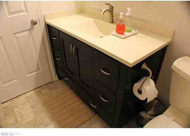 1605 Margin Ct - Photo 4 of 27