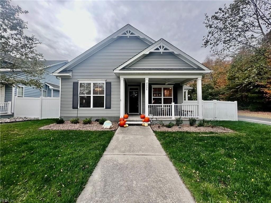 2228 Martlet Ln