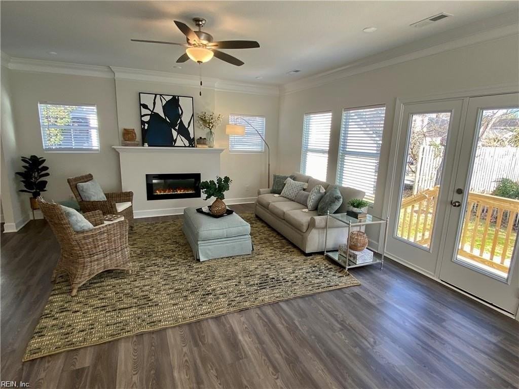 4608 Gosnold Ave - Photo 5 of 7