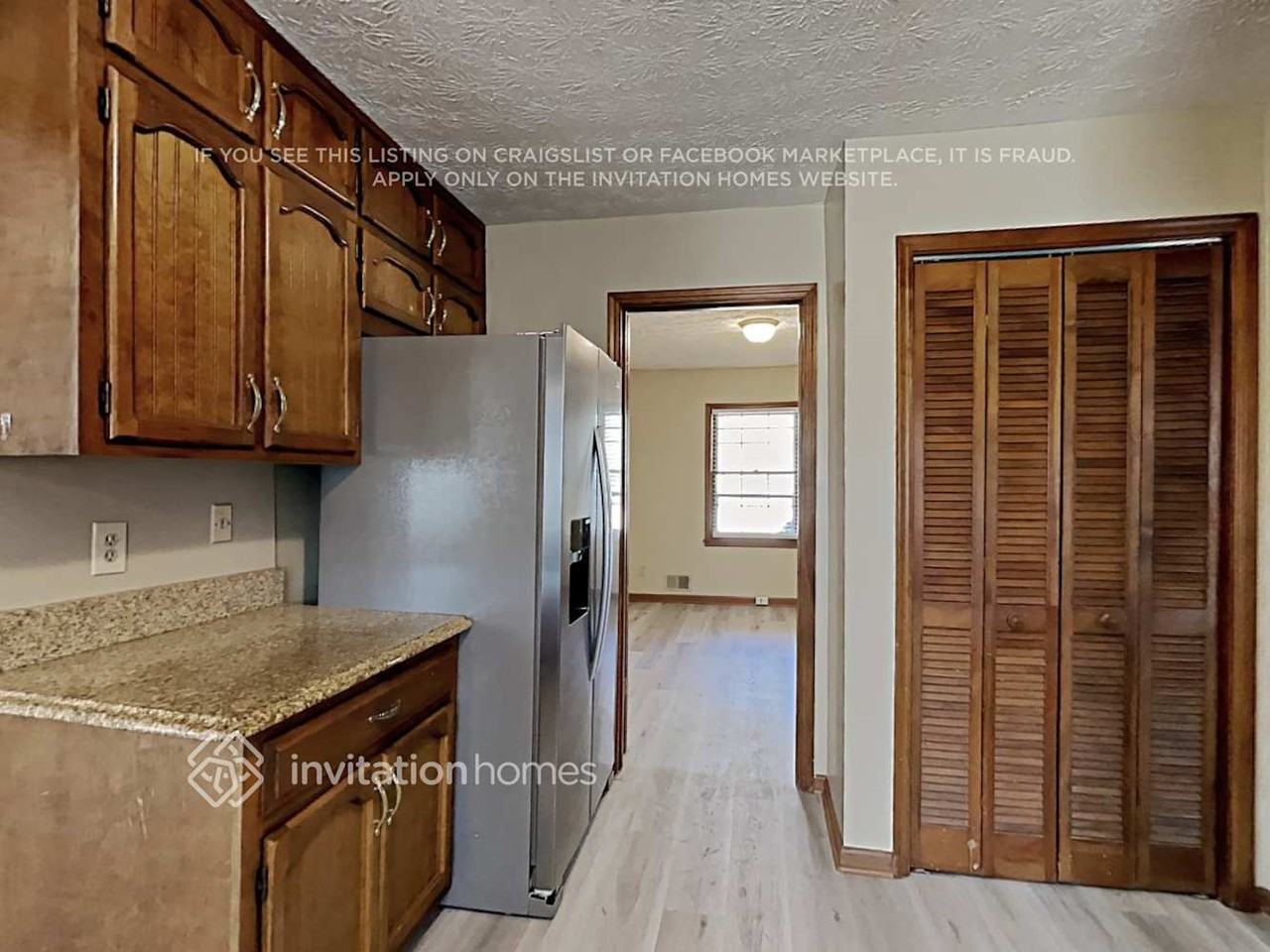 542 Kenwood Rd - Photo 6 of 14