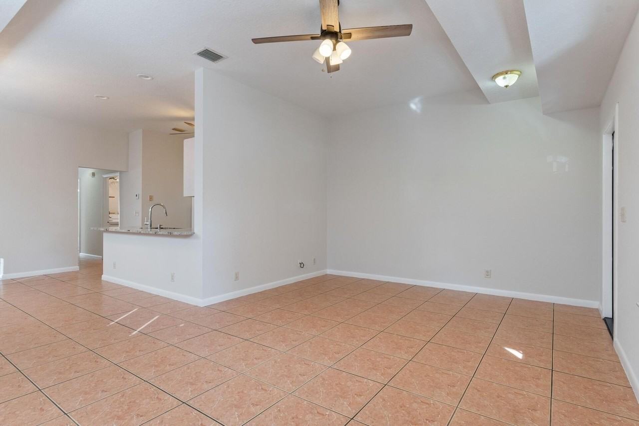 623 N L St #1LEFTSIDE - Photo 2 of 17