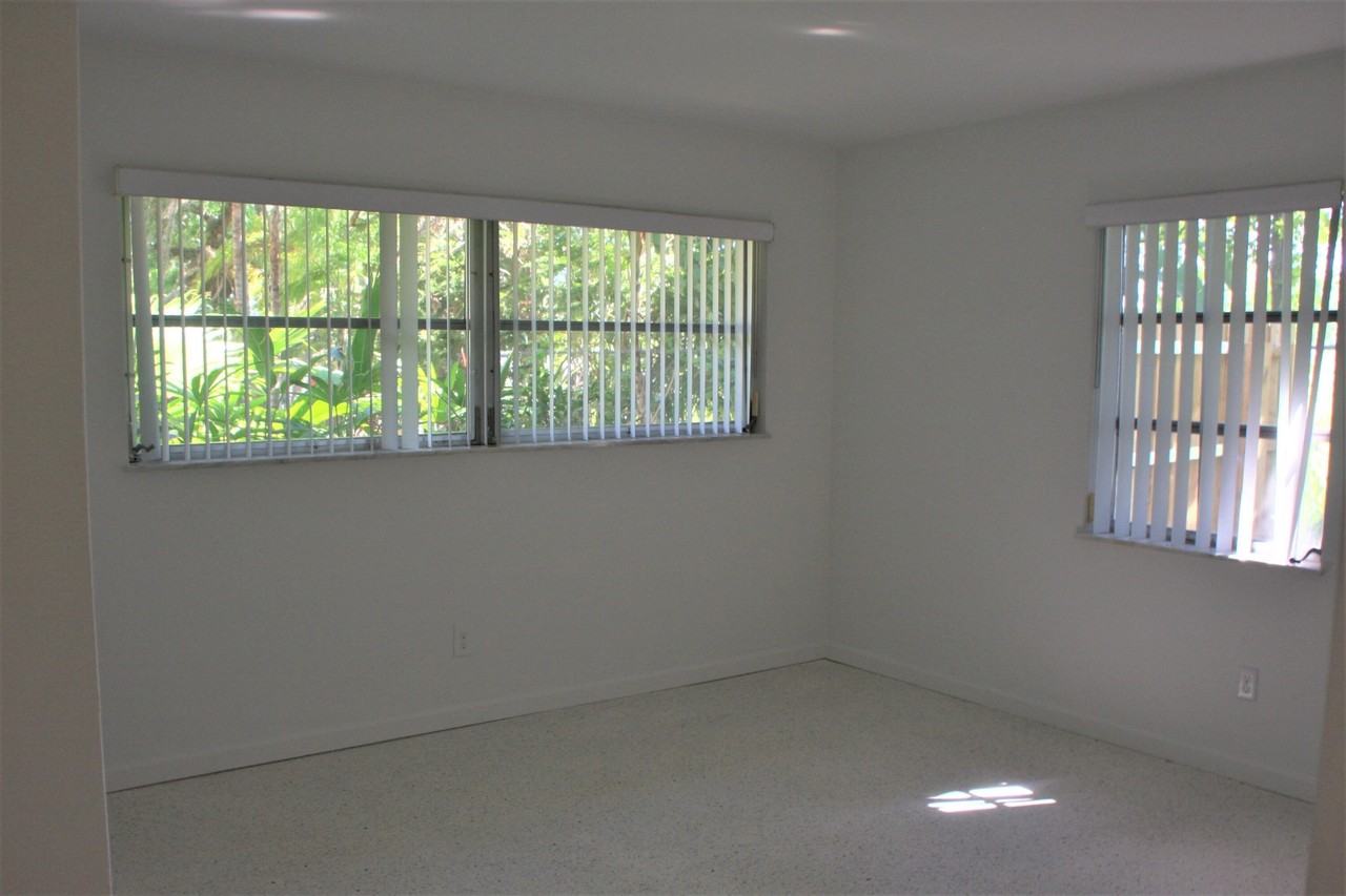 635 18th Pl - Photo 7 of 7