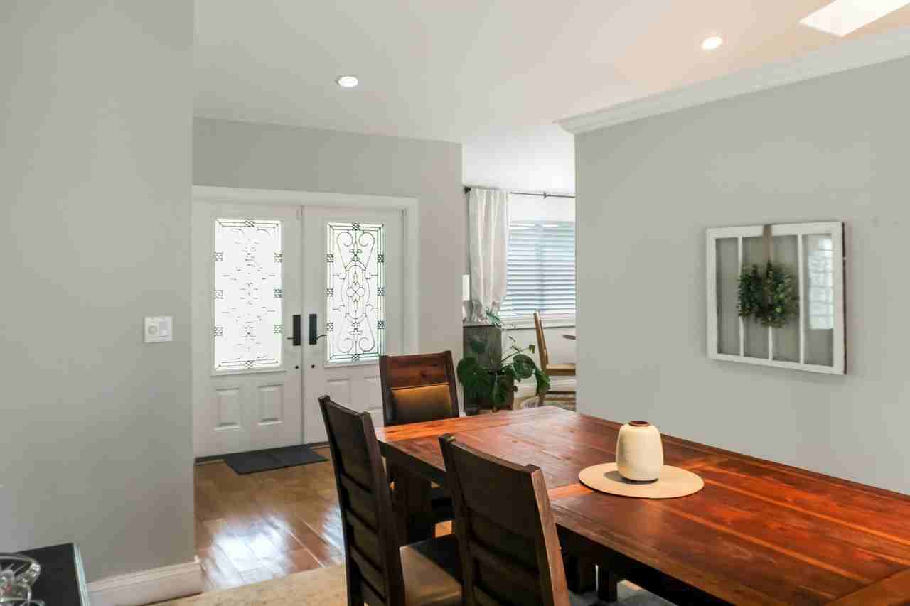 874 Blueberry Dr - Photo 4 of 40