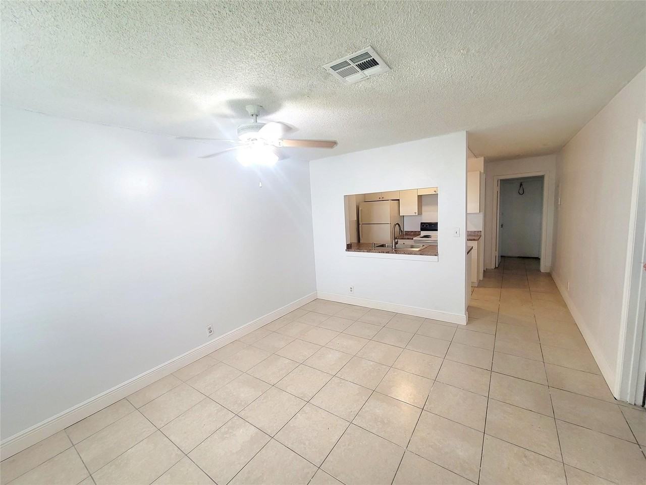 241 Ne 35th St #2 - Photo 6 of 14