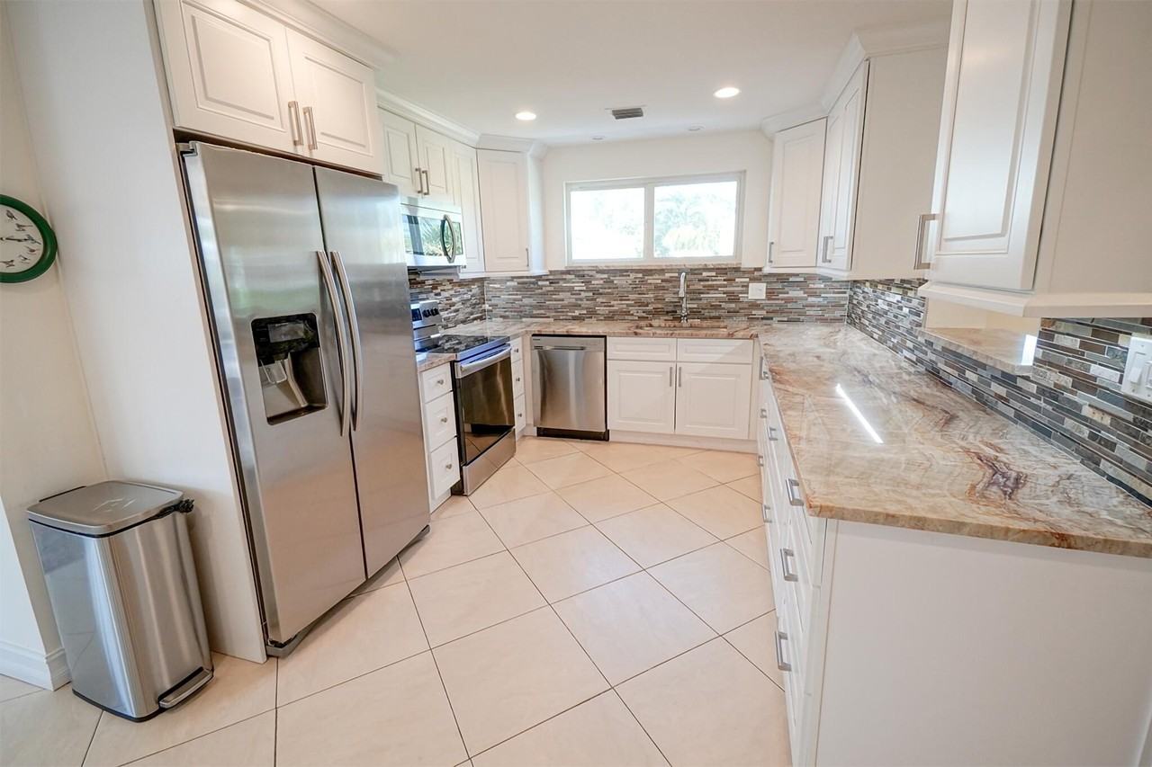 3216 Karen Dr - Photo 6 of 35
