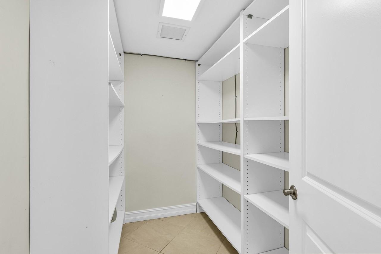 3216 Karen Dr - Photo 7 of 35
