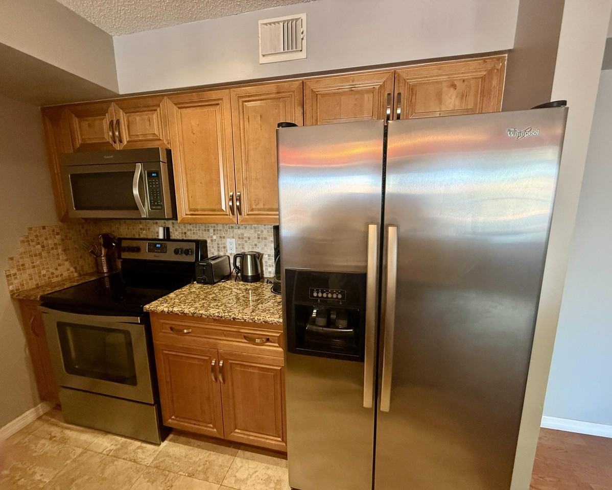 1727 Village Blvd #307 - Photo 4 of 13