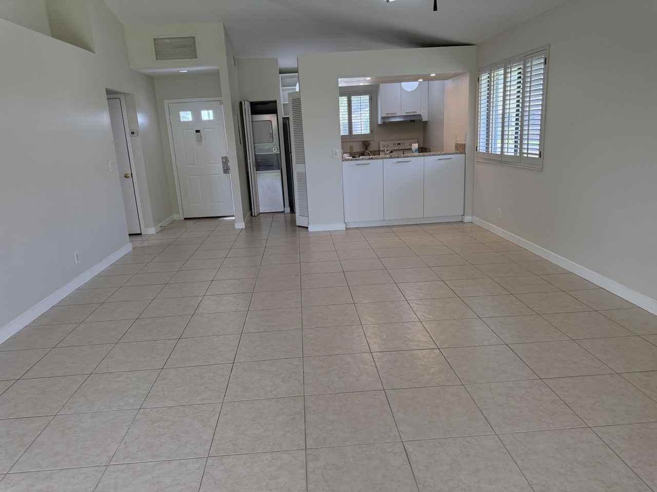 112 Club Dr - Photo 6 of 27