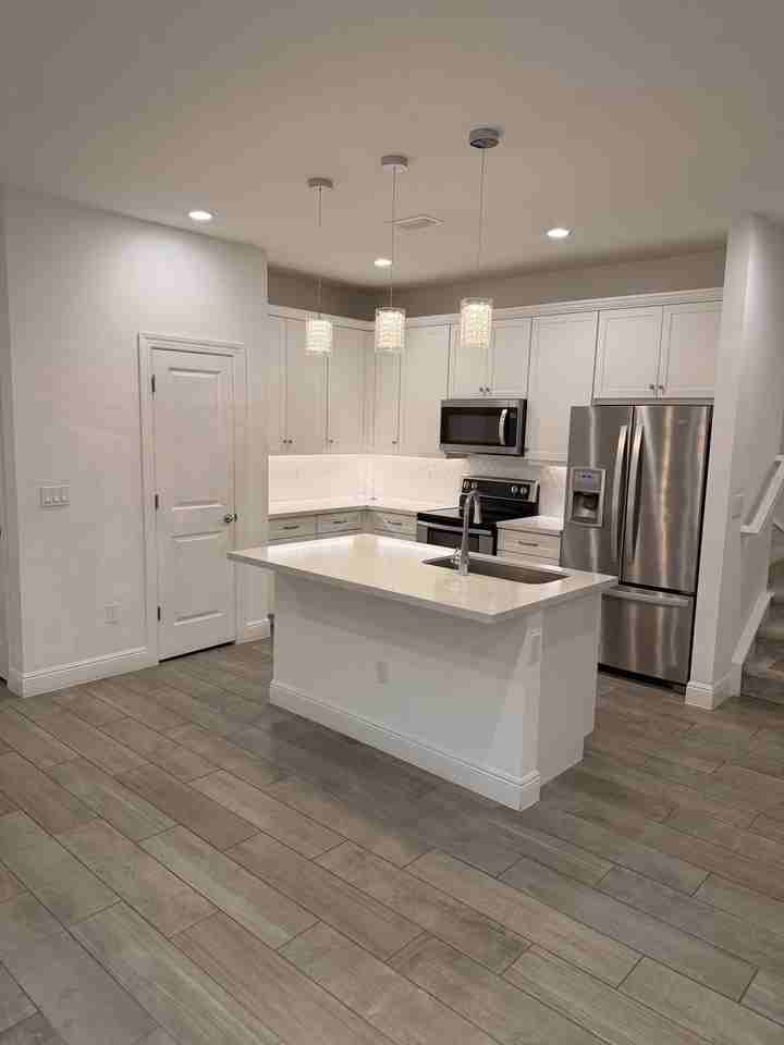 562 Parsons Way - Photo 6 of 26