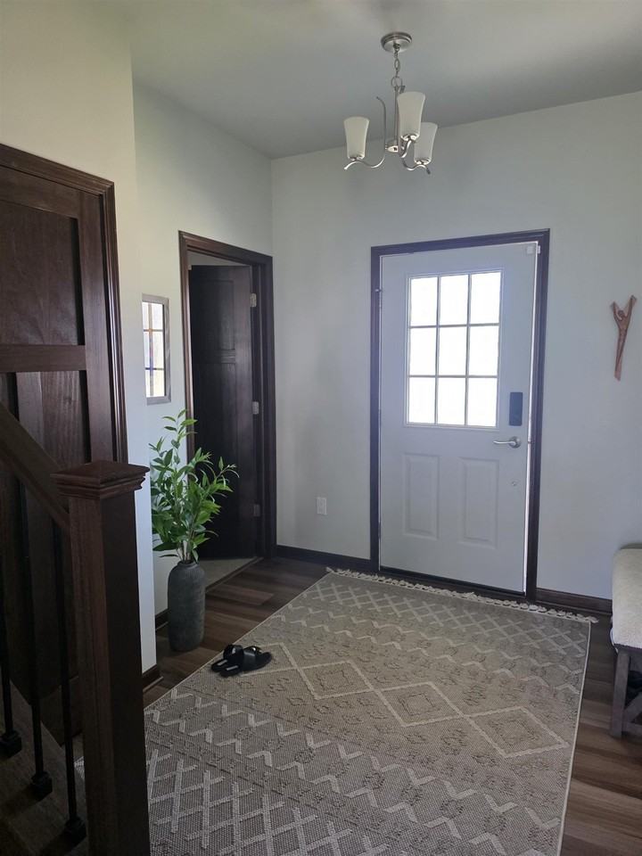 9933 Cape Silver Way - Photo 6 of 23