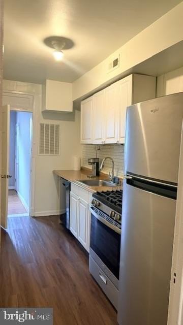 1424 Staples St Ne #1 - Photo 3 of 8