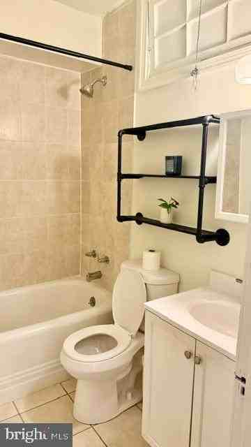1424 Staples St Ne #1 - Photo 4 of 8