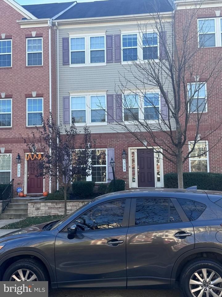 7359 Saint Margarets Blvd - Photo 2 of 37