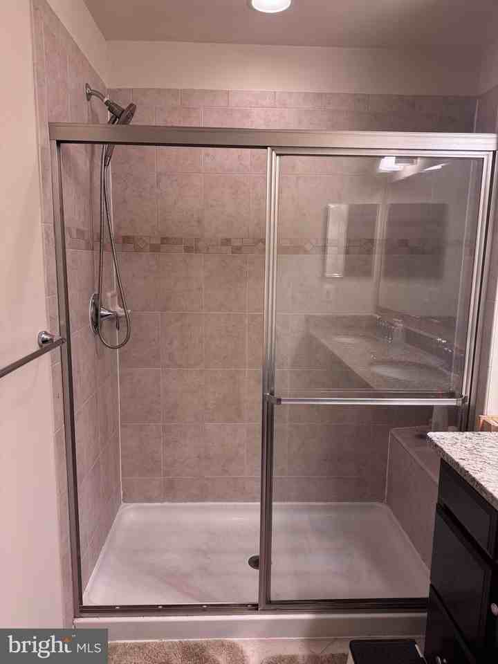 7359 Saint Margarets Blvd - Photo 6 of 37