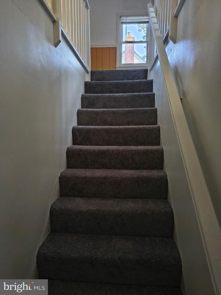 9316 Sudbury Rd - Photo 7 of 19